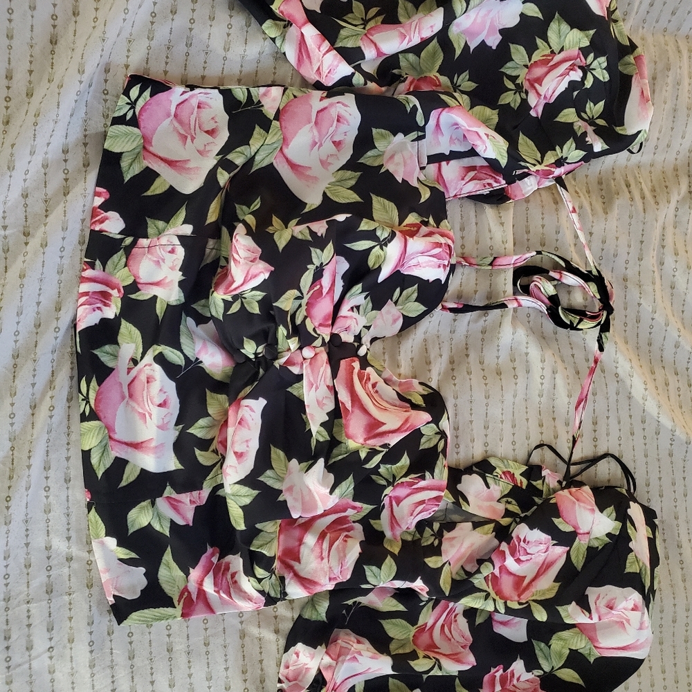 Fashion Nova Floral Blouse